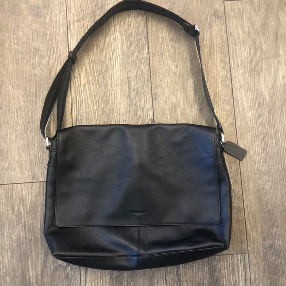 COACH MEN'S CHARLES MESSENGER BAG NWT - Picture 1 of 14
